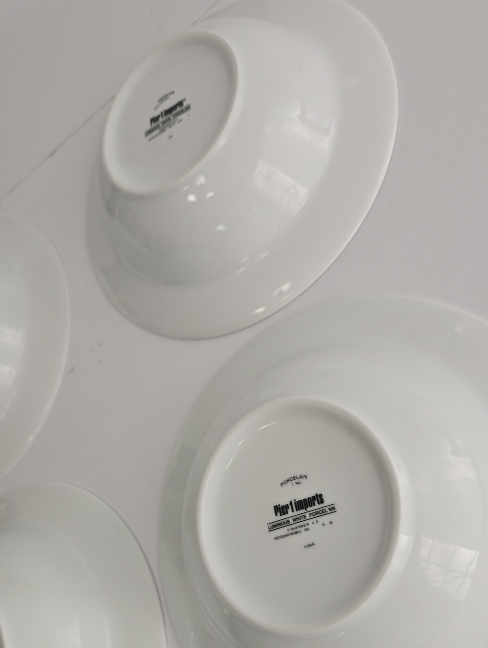 Pier 1 Imports Set Of 4 Luminous White Porcelain Soup Pasta Bowls - Picture 12 of 16